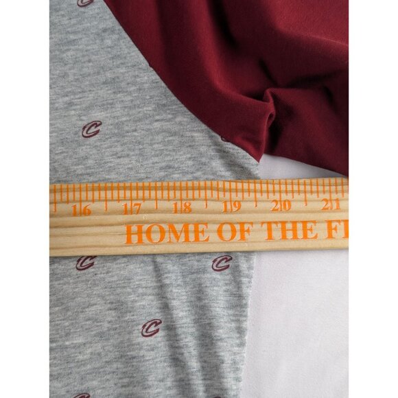 Cleveland Cavaliers NBA Nike Dri-FIT Long Sleeve Raglan Tee Womens Large T Shirt - Picture 4 of 10